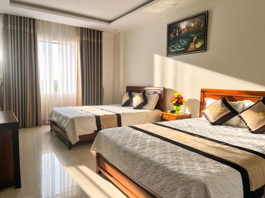 Phu Tien Hotel — 1