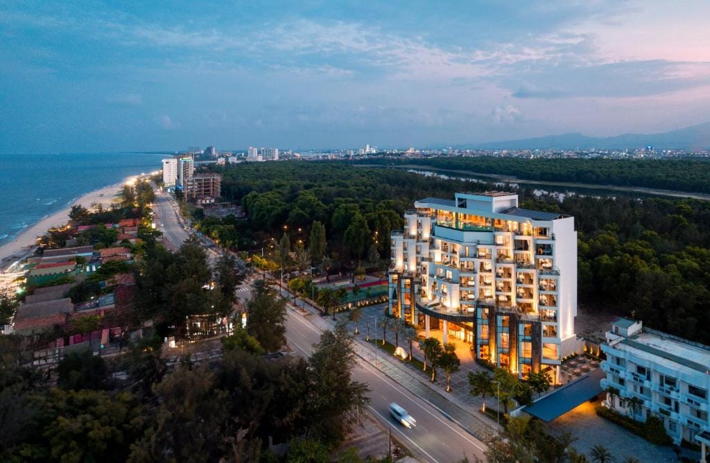 Poseido Hotel Quảng Bình — 2