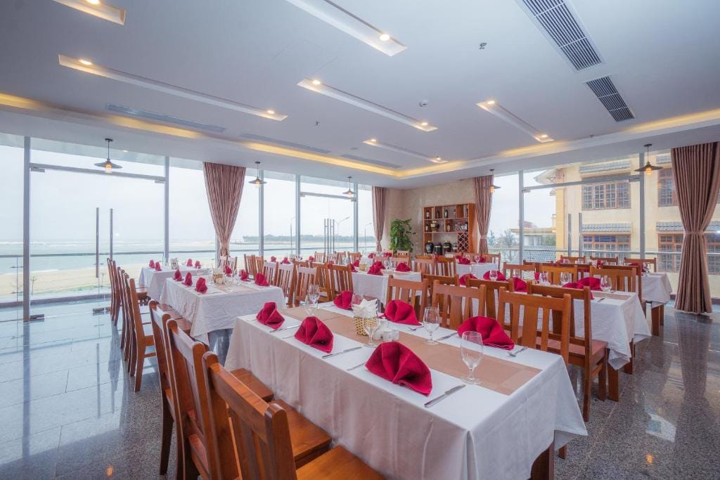 Vinh Hoang Hotel — 4