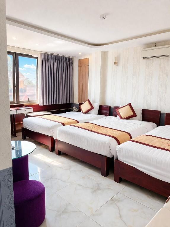 White Rose Hotel — 2