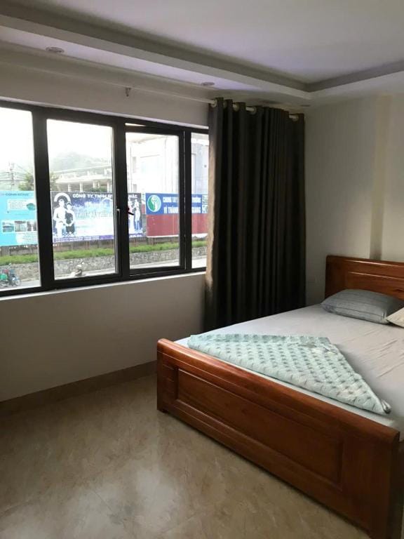 Bich Phuong Hotel 3 — 2