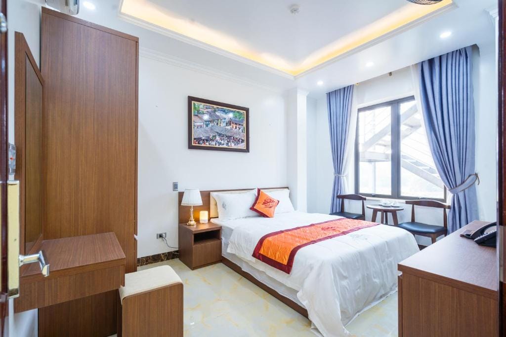 Đinh Gia Hotel — 1