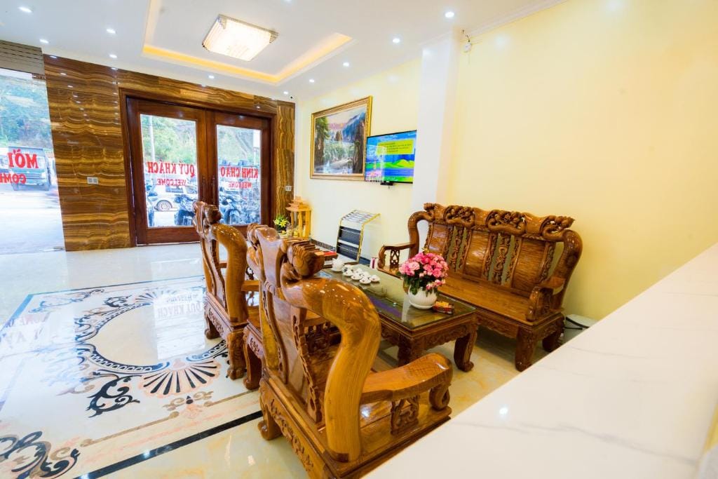 Đinh Gia Hotel — 2