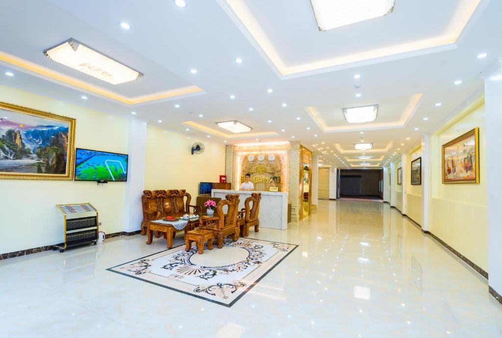 Đinh Gia Hotel — 3