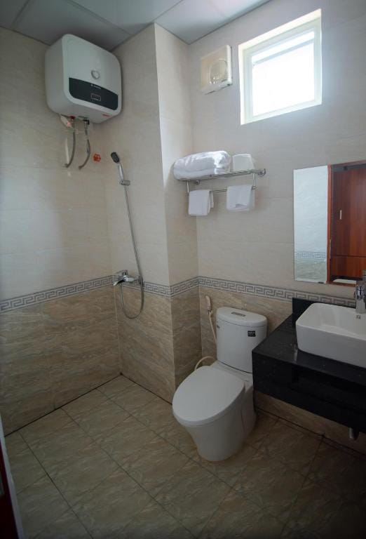 LUXURY HOSTEL — 3