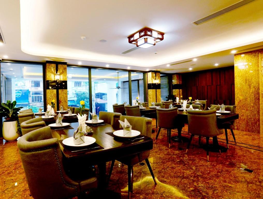 Silk River Hotel Ha Giang — 4