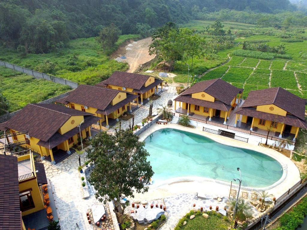 Sky Bay Lodge — 1