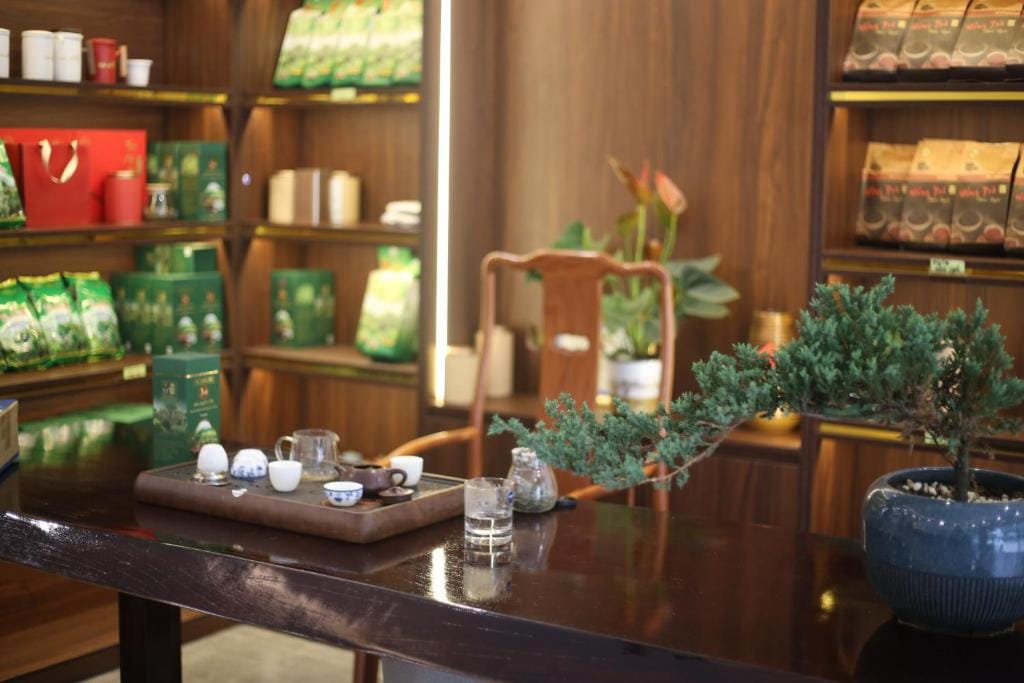 Tea Hotel by Chien Hao — 4