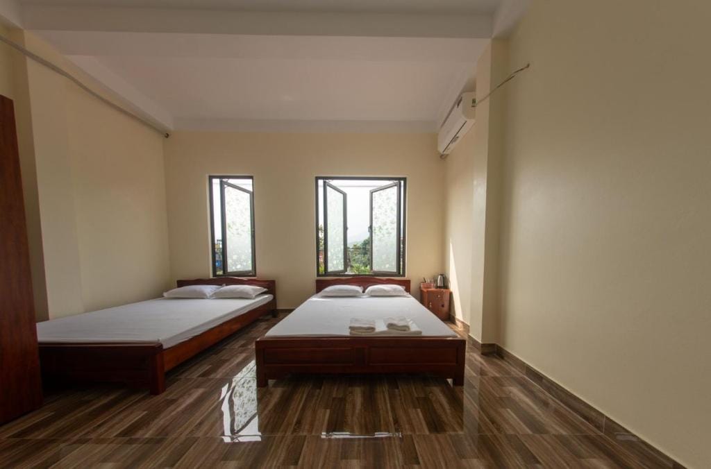VIỆT HƯNG HÀ GIANG Hostel motorbikes for rental — 5