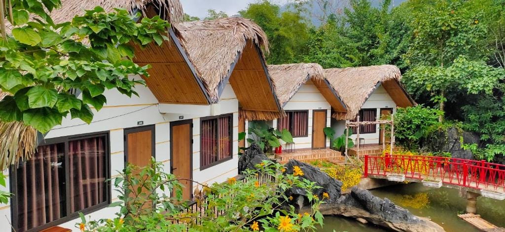 Wings Ha Giang Loop Bungalow — 1