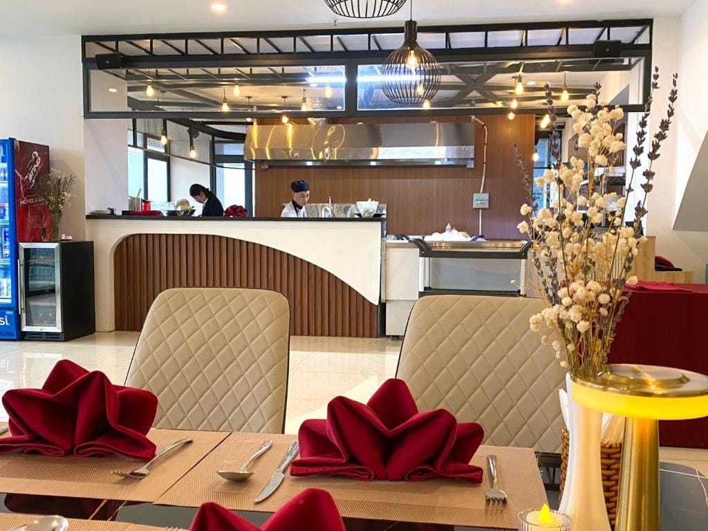 YEN BIEN LUXURY HOTEL — 3