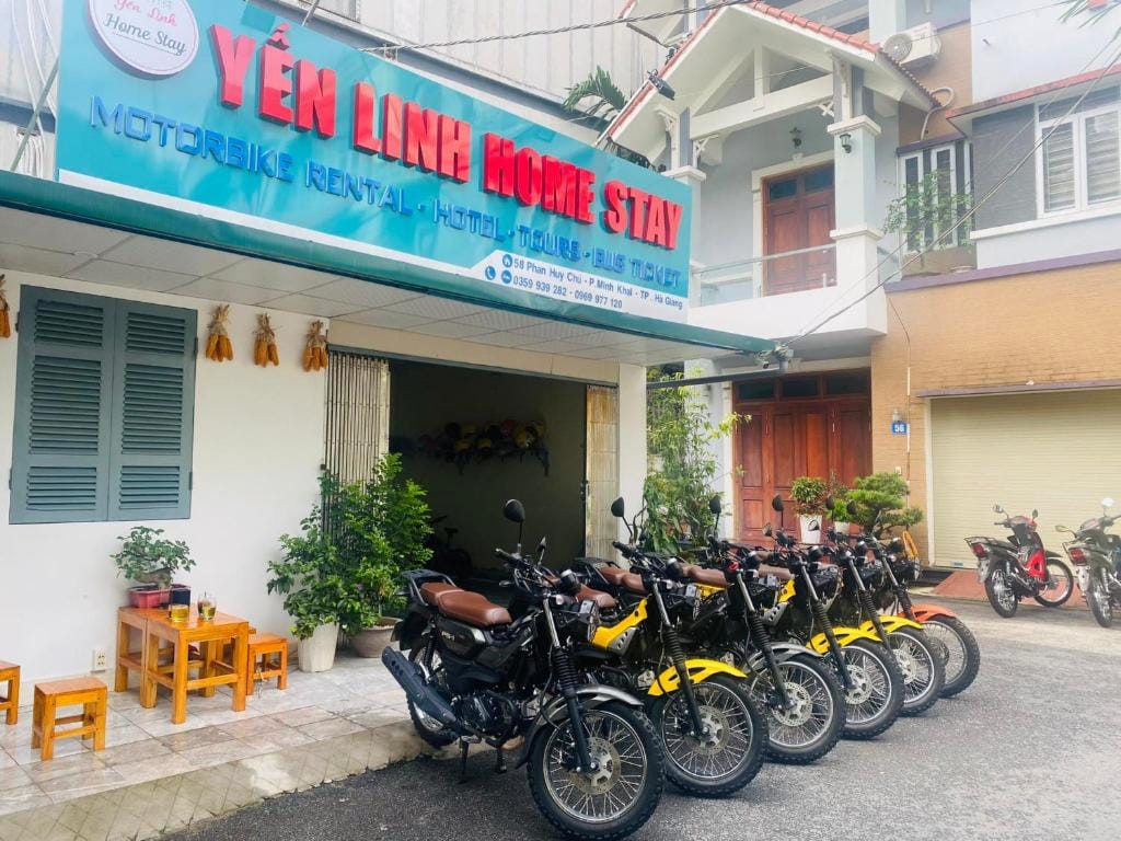 Yến Linh - Hostel & Motorbikes Rental — 1