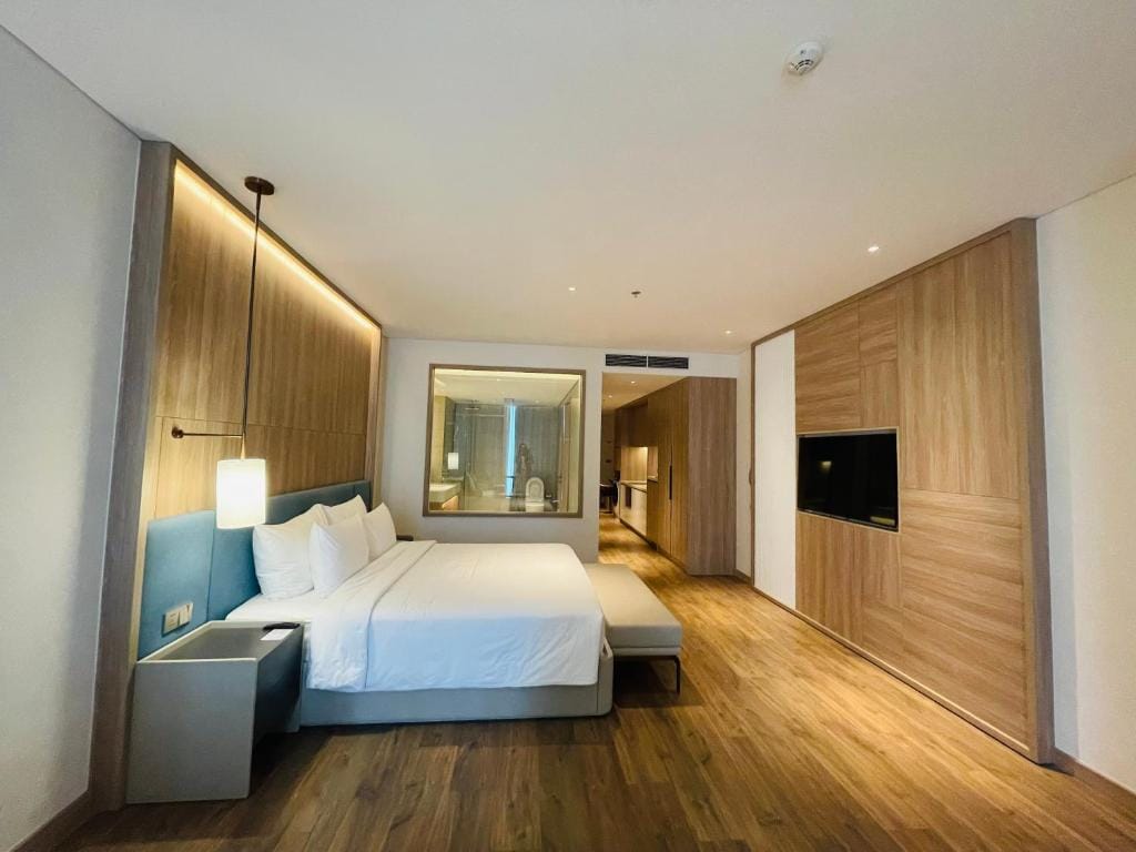 Alacarte Ha Long — 1