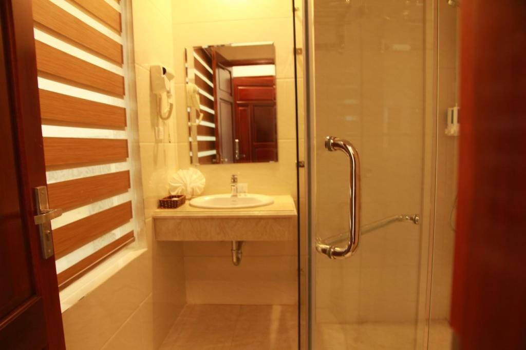 Khách sạn Hải Quân - The Marine Hotel — 3