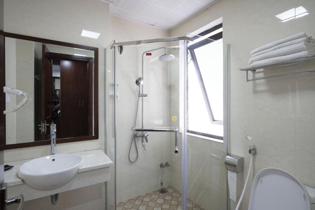 LUXURY II HOTEL — 3