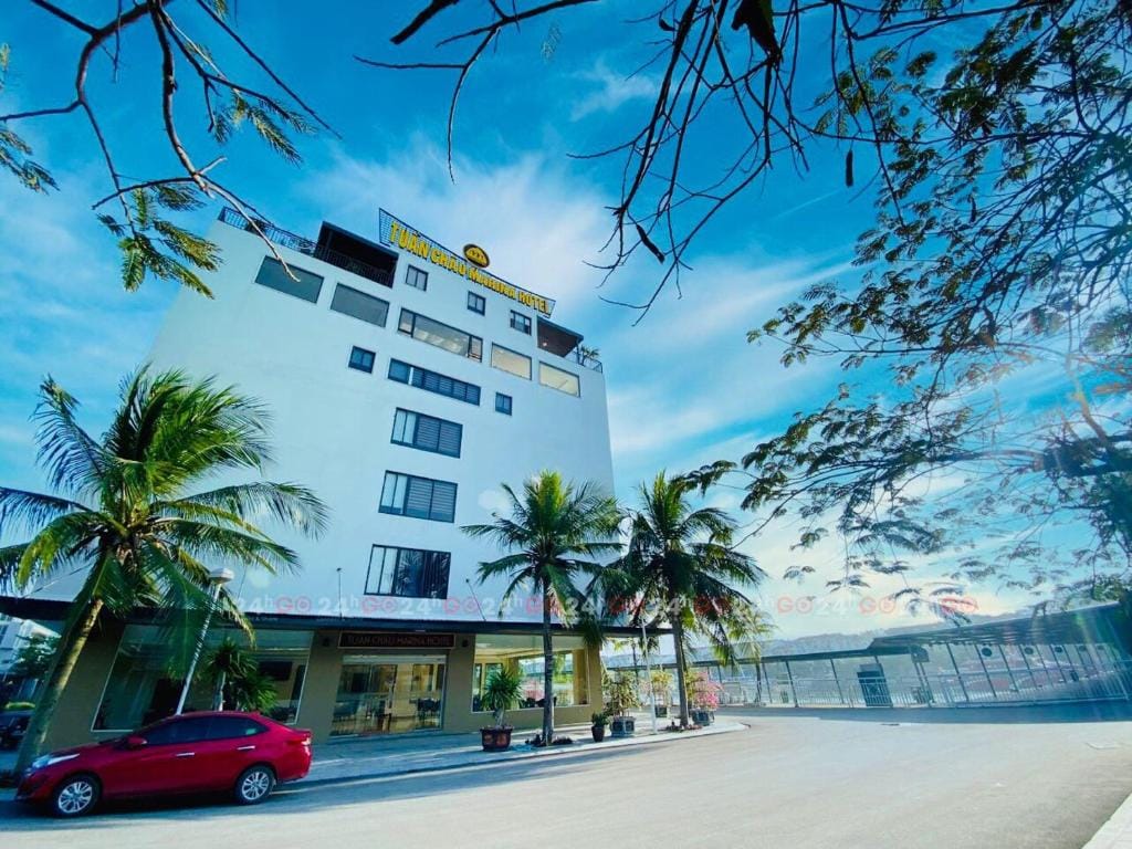 Tuan Chau Marina Hotel — 1