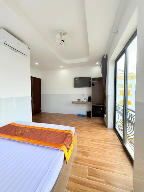 Phương Ngân HOTEL — 4