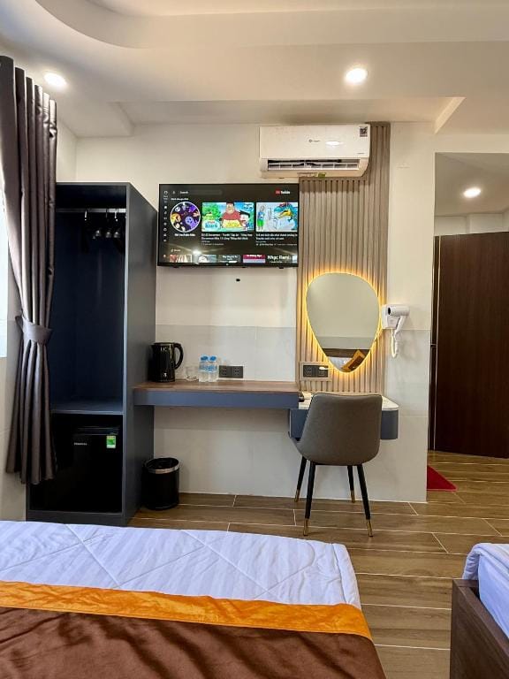 Phương Ngân HOTEL — 5