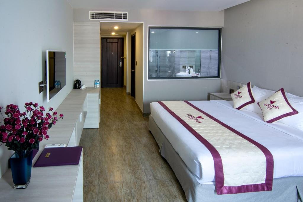 VISUHA HOTEL — 4