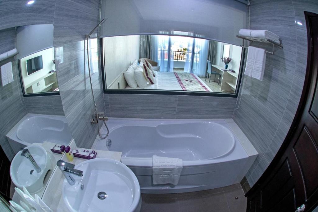 VISUHA HOTEL — 5