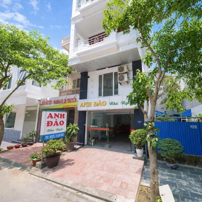 Anh Đào 2 Hotel — 2