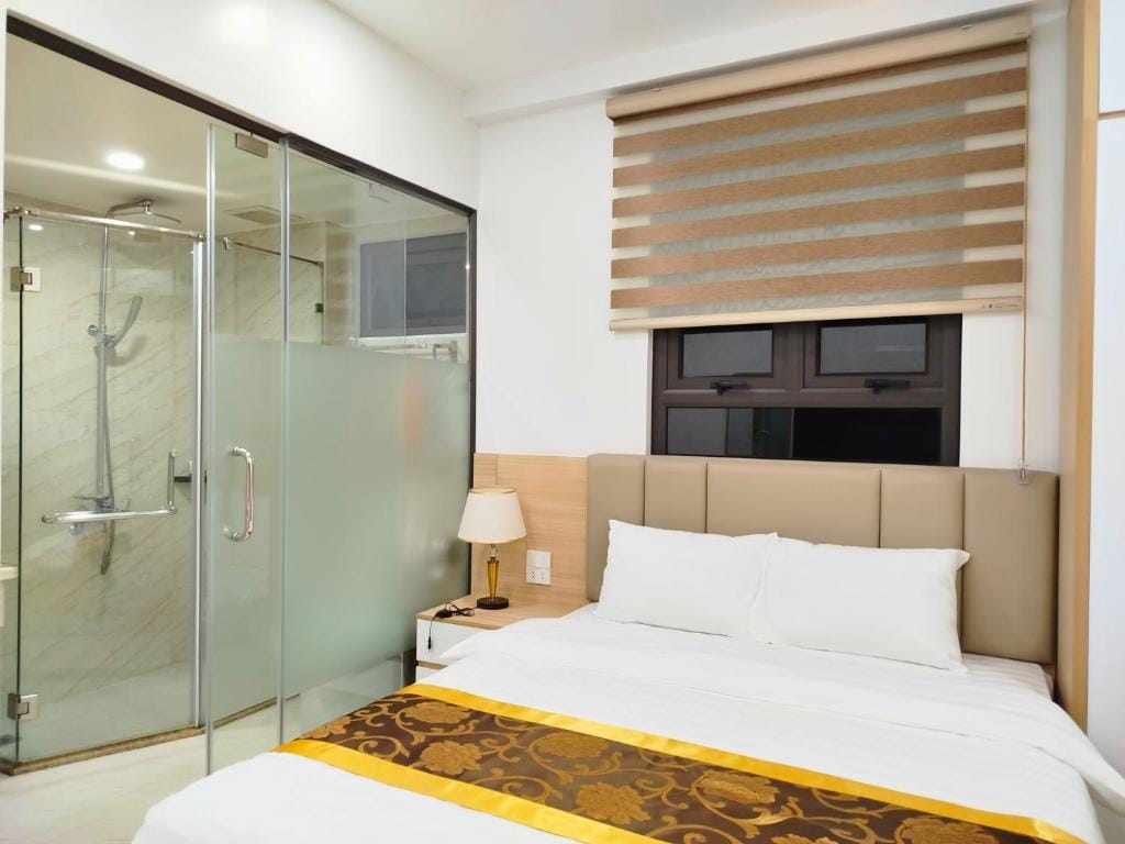 D&H Hotel and Apartment — 3