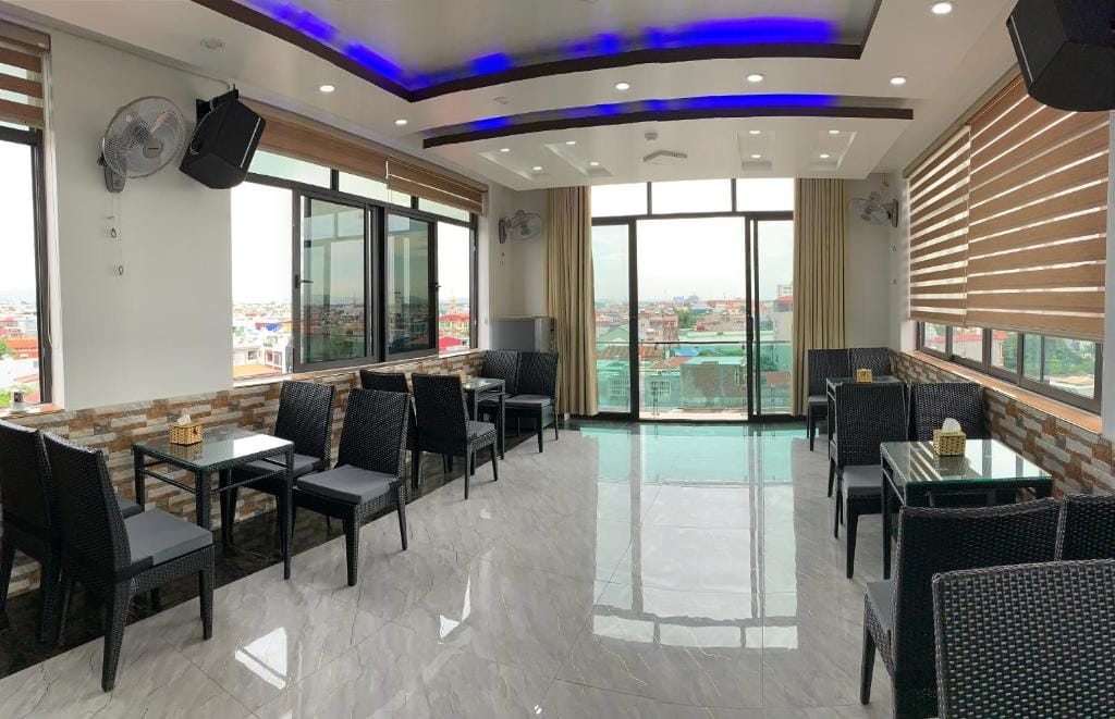 MV Hotel — 4