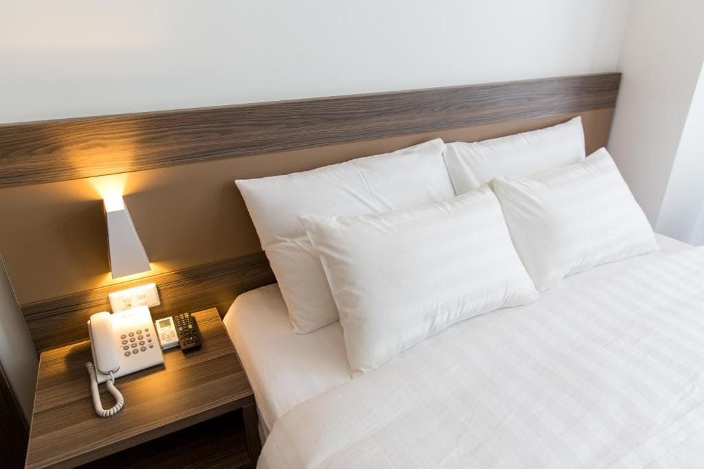 Punt Hotel — 1
