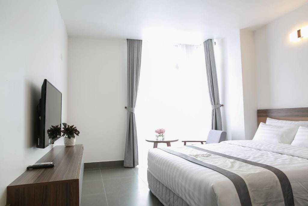 Punt Hotel — 5