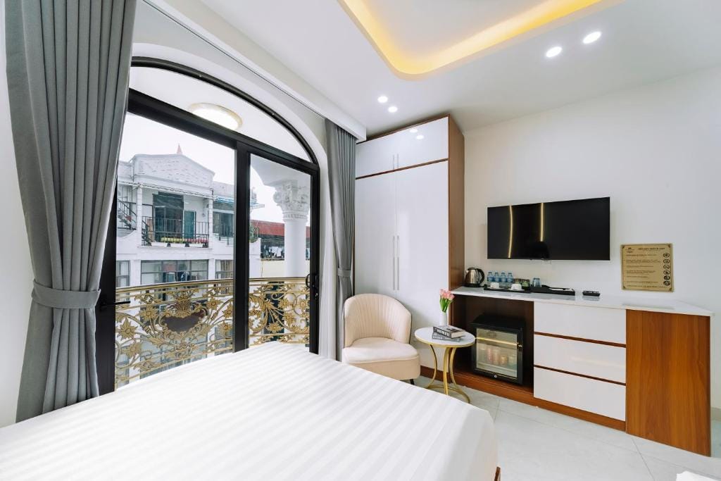Six Brothers Boutique Hotel — 4