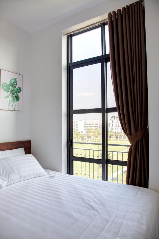 The Flamboyant #StayWork Vinhomes Imperia — 2