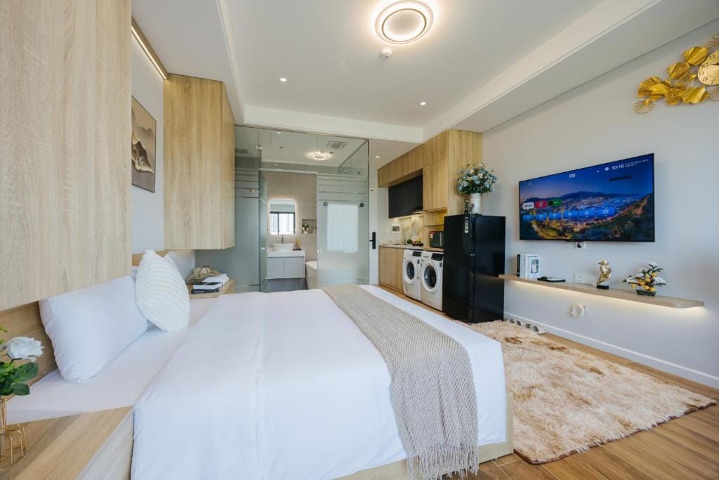 Madison Urban Stay - Free Massage and Laundry — 1