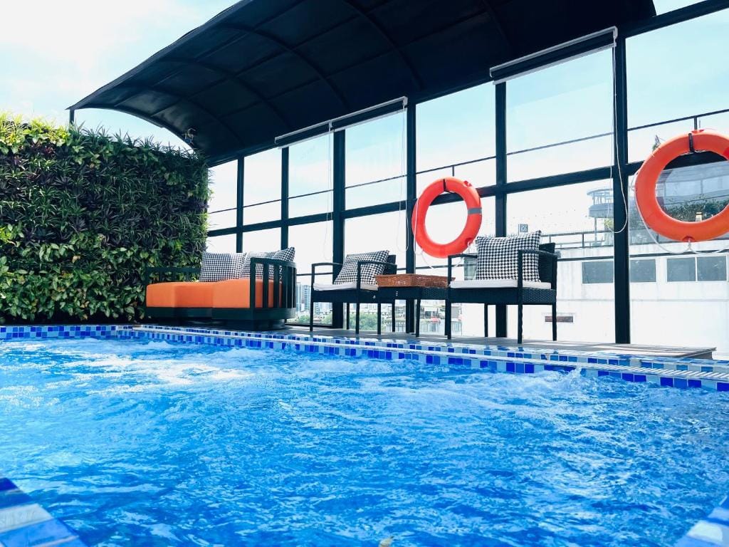 Shining Central Hotel & Spa — 1