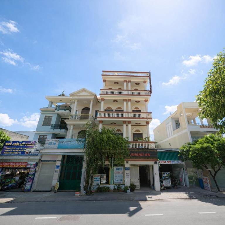 Ánh Sao Hotel HCM — 1