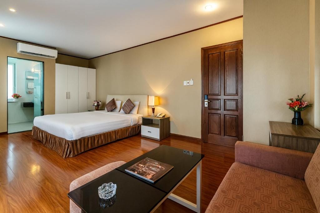 La Palma Retreat — 2