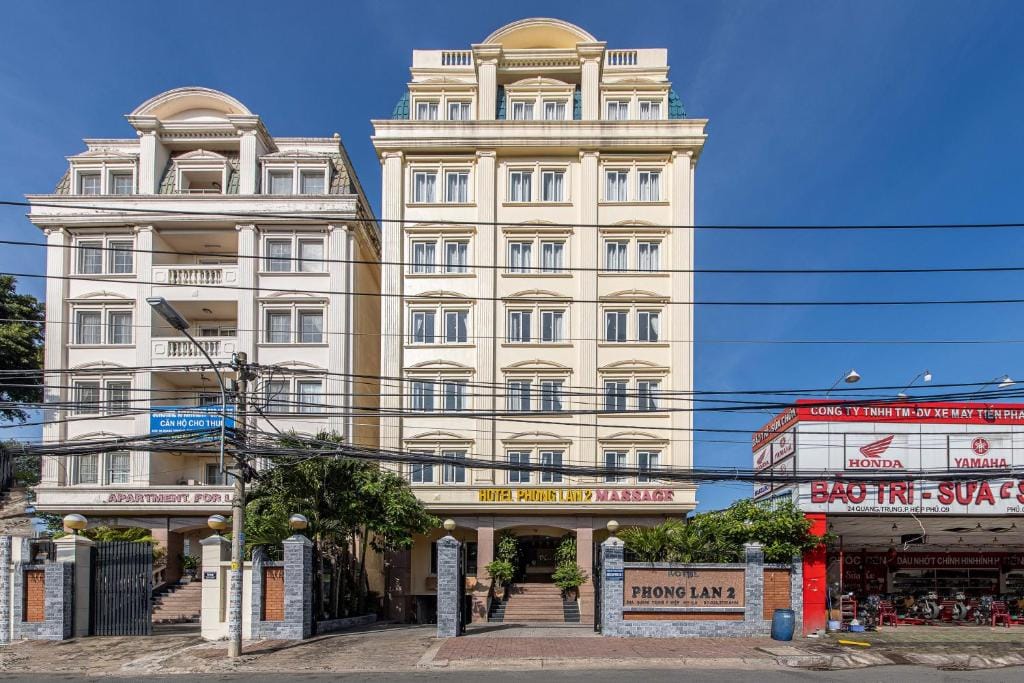 Phong Lan 2 Hotel — 3