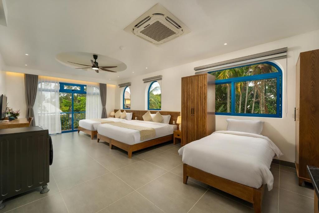 The Linh Coastline Villa — 4
