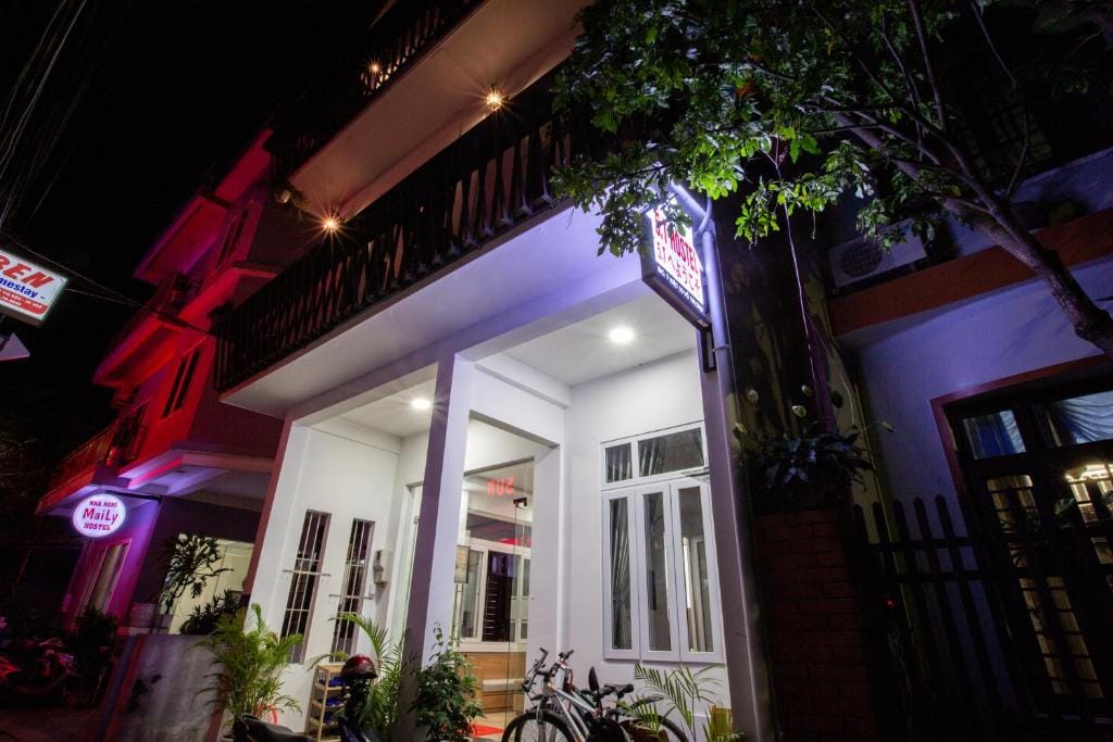 5.T Hostel — 1