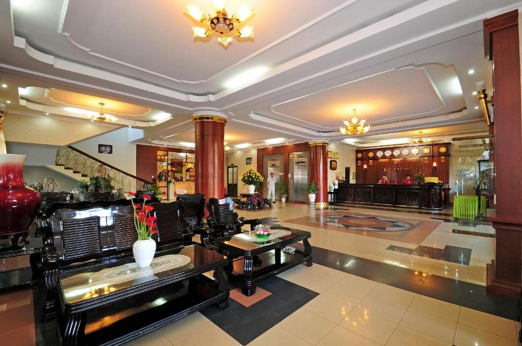 Duy Tan Hotel — 1