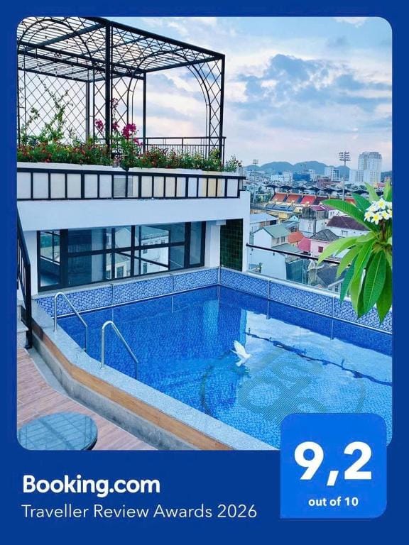 Jade Scene Hotel — 1
