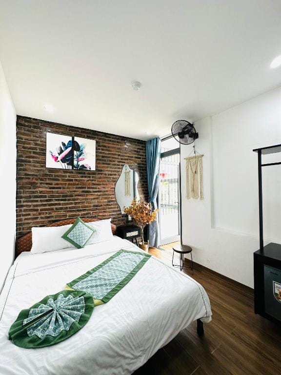 New World Hotel — 3