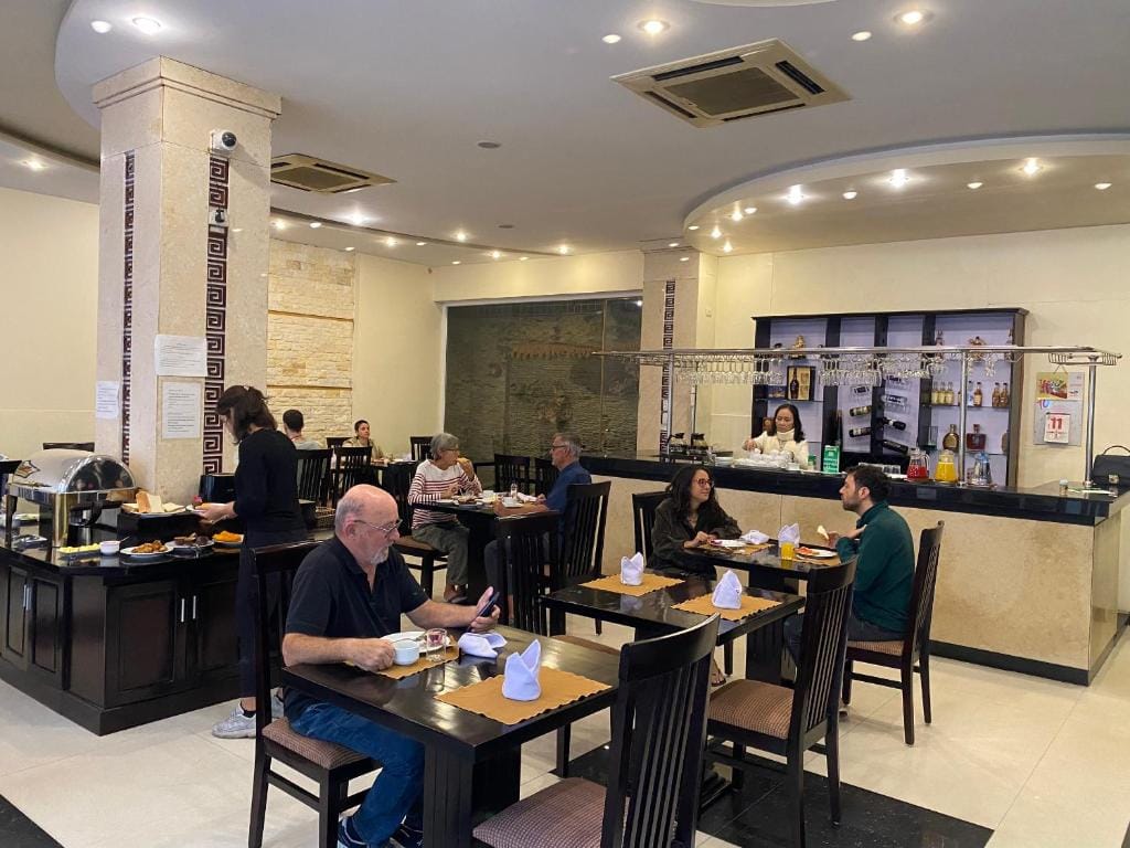 Than Thien - Friendly Hotel — 4