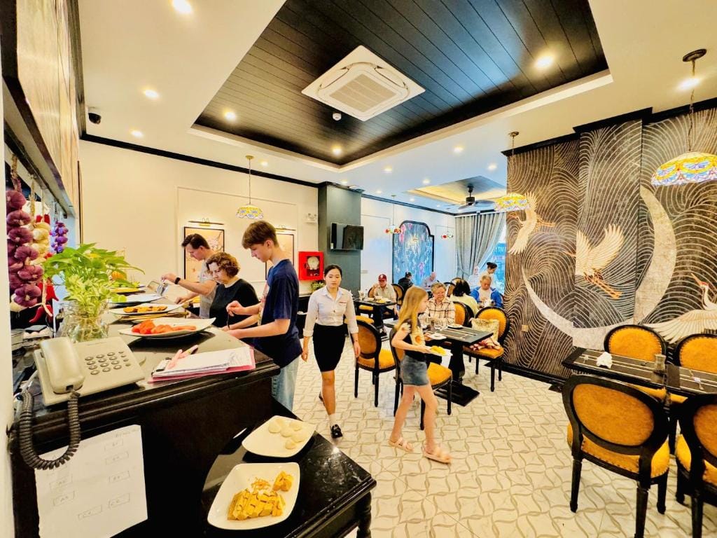 The ORCHID PREMIUM Hotel — 4