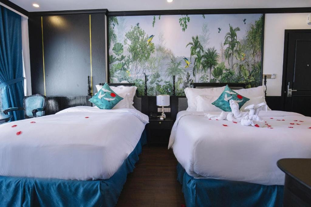 The ORCHID PREMIUM Hotel — 5