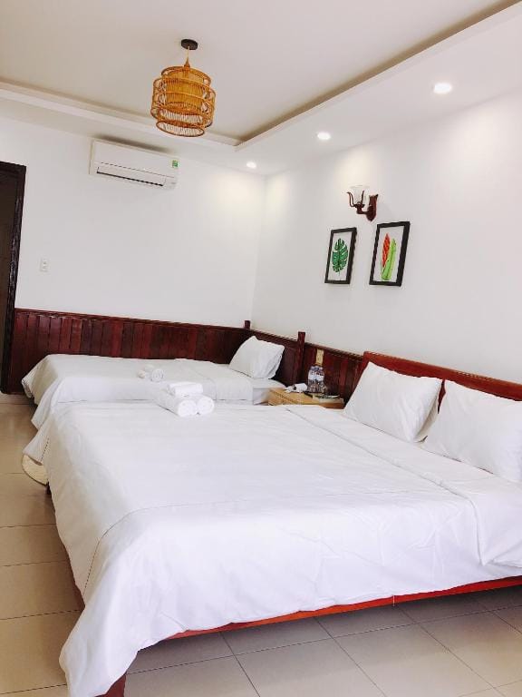 VIỆT Hostel — 2