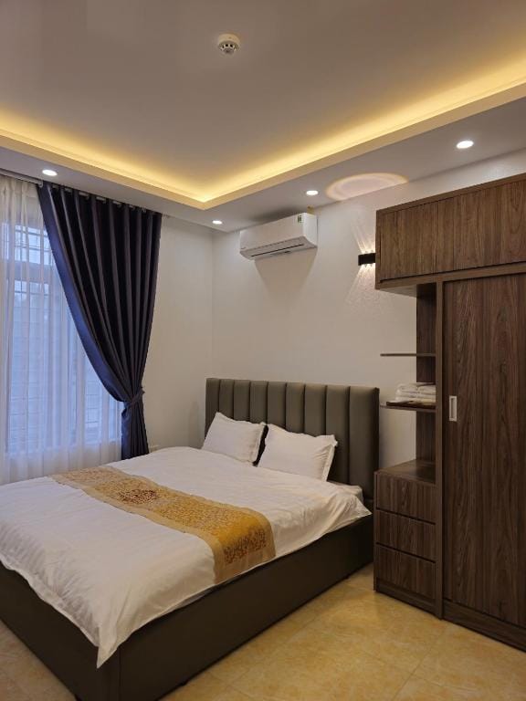 4L HOTEL KIM BÔI — 2