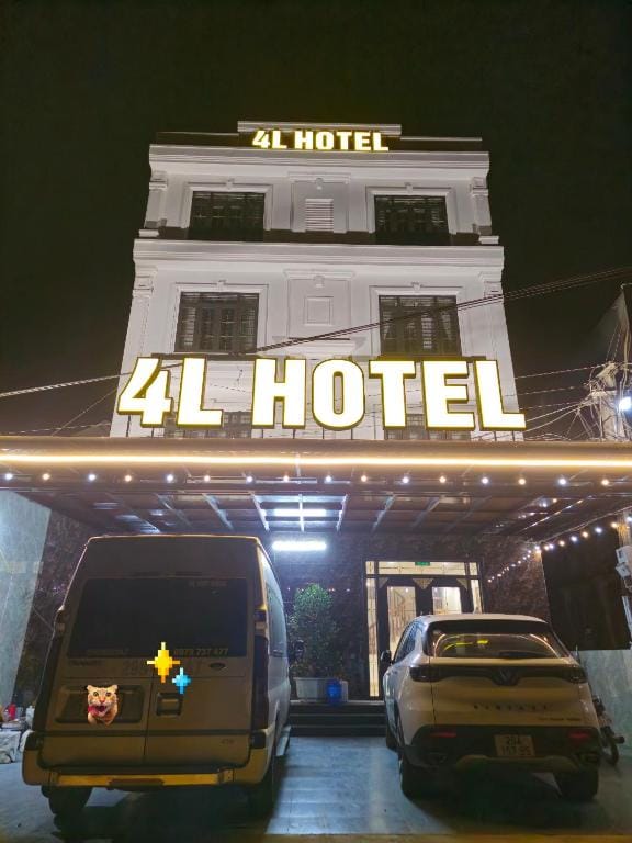 4L HOTEL KIM BÔI — 4