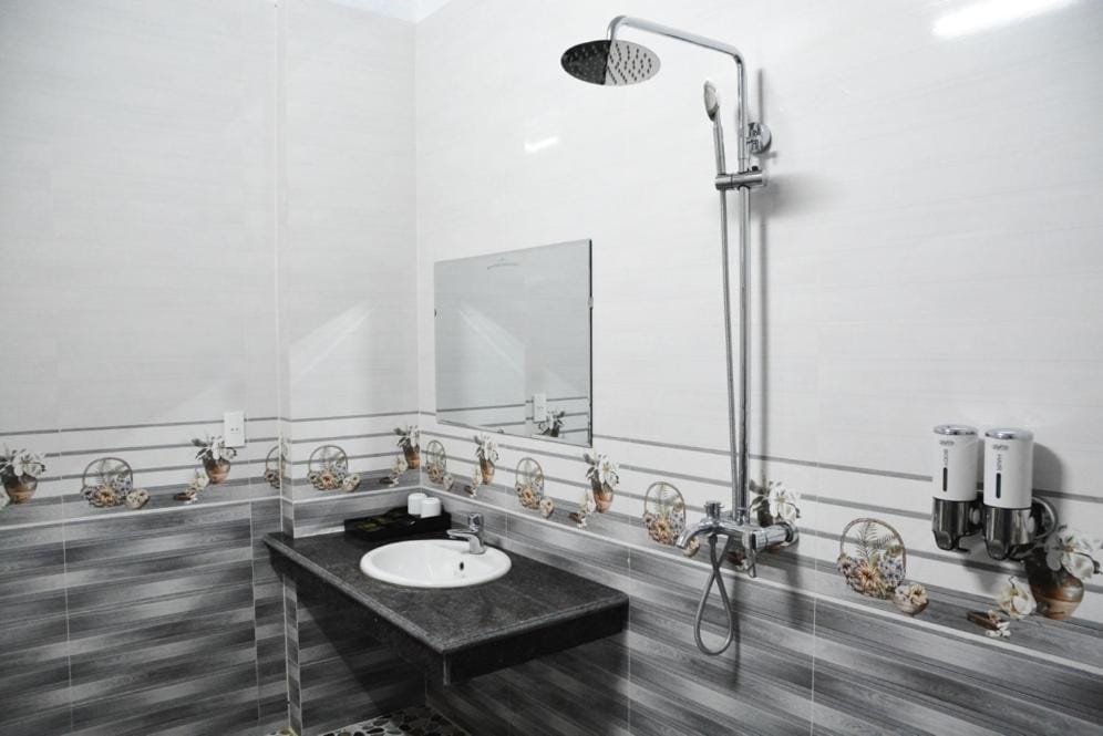 Mạnh Tuân Hotel MC - by BAY LUXURY — 3