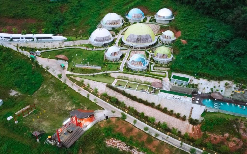 Moc Chau Island - Mountain Park and Resort