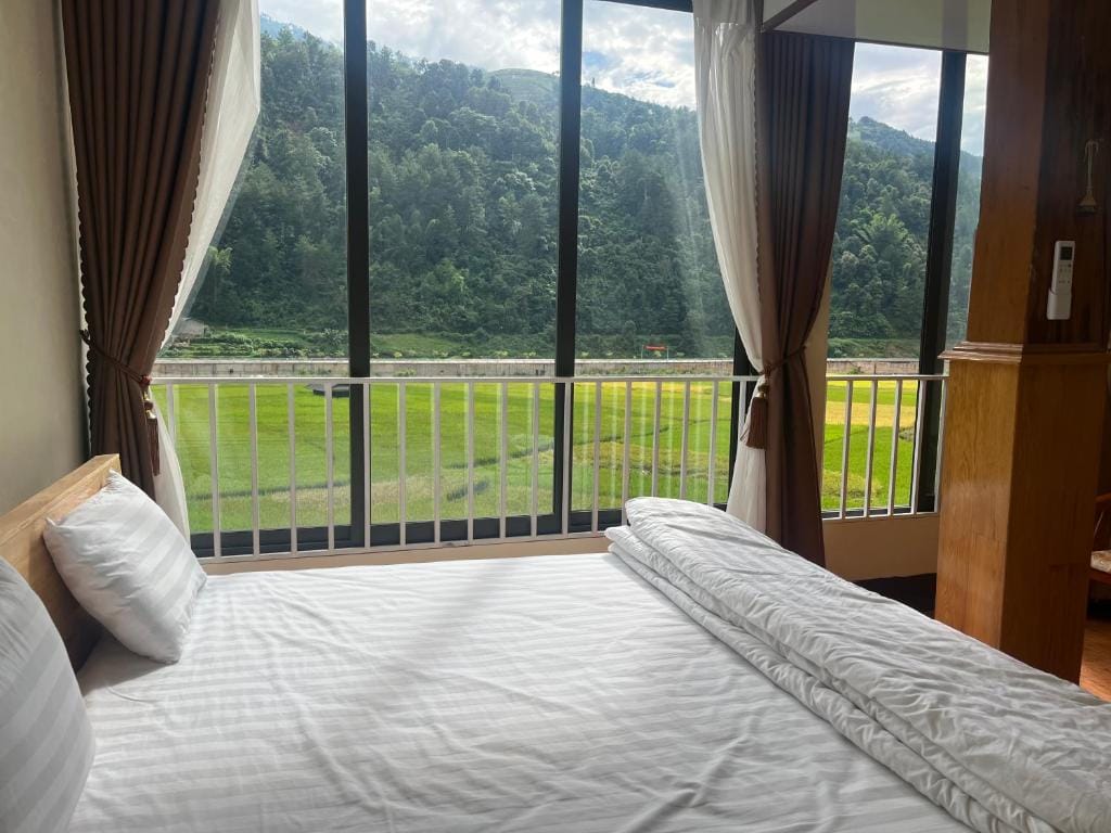 Homestay Hoà Thảo - Bus ,Trek & motorbike — 2